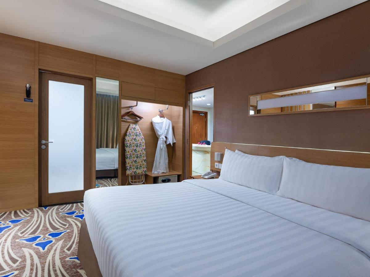 Aston Solo Hotel מראה חיצוני תמונה