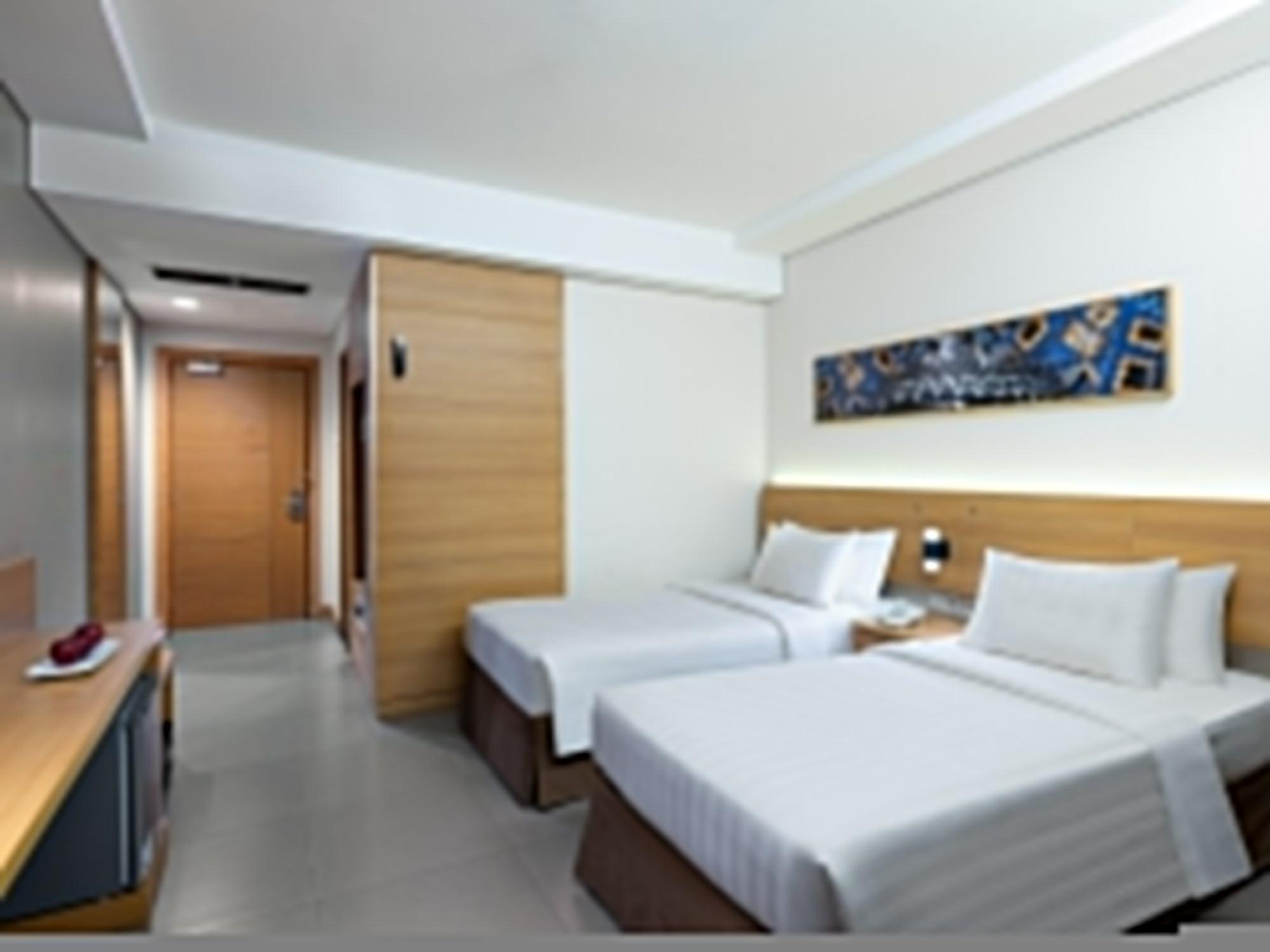 Aston Solo Hotel מראה חיצוני תמונה