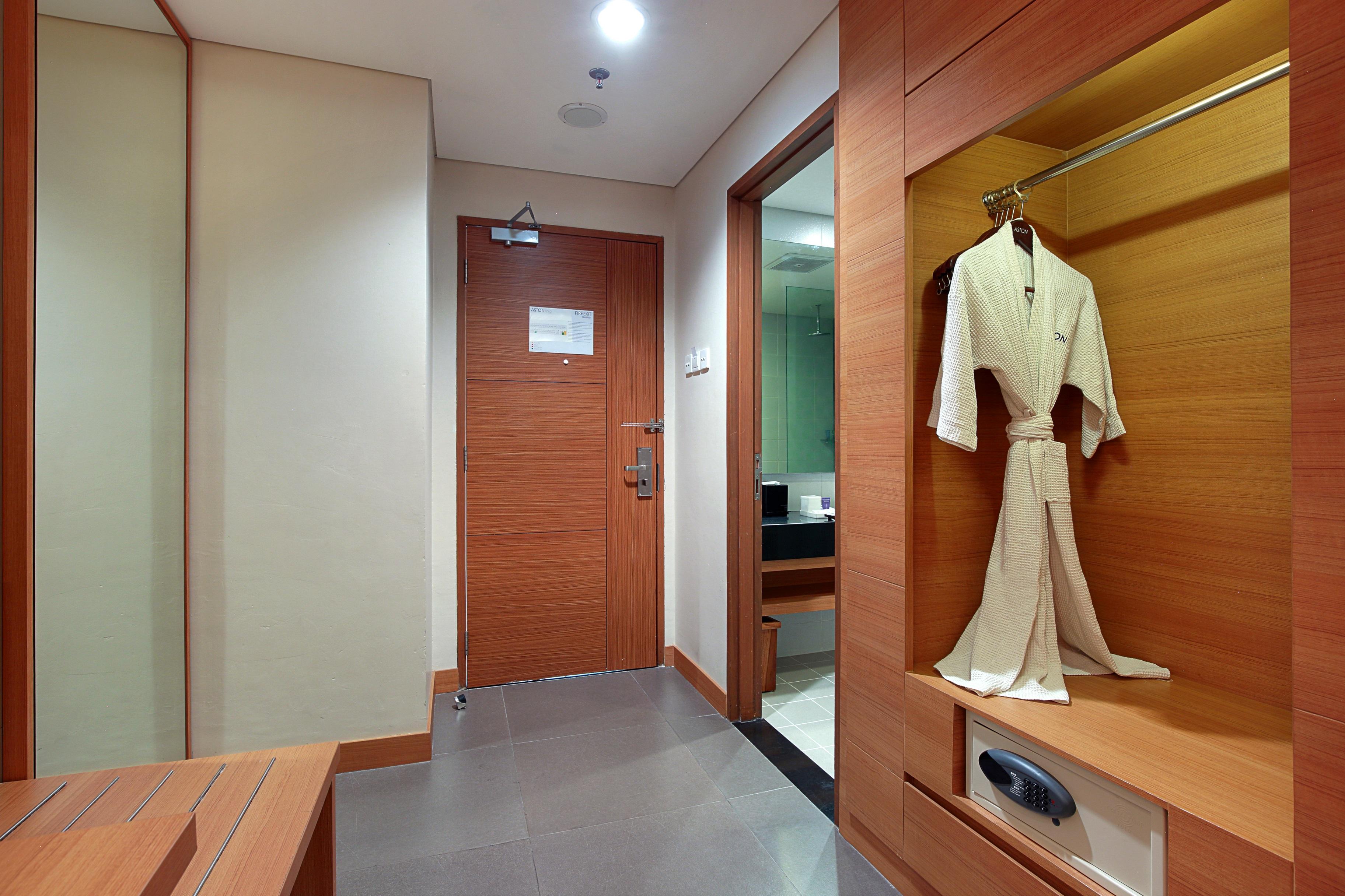 Aston Solo Hotel מראה חיצוני תמונה