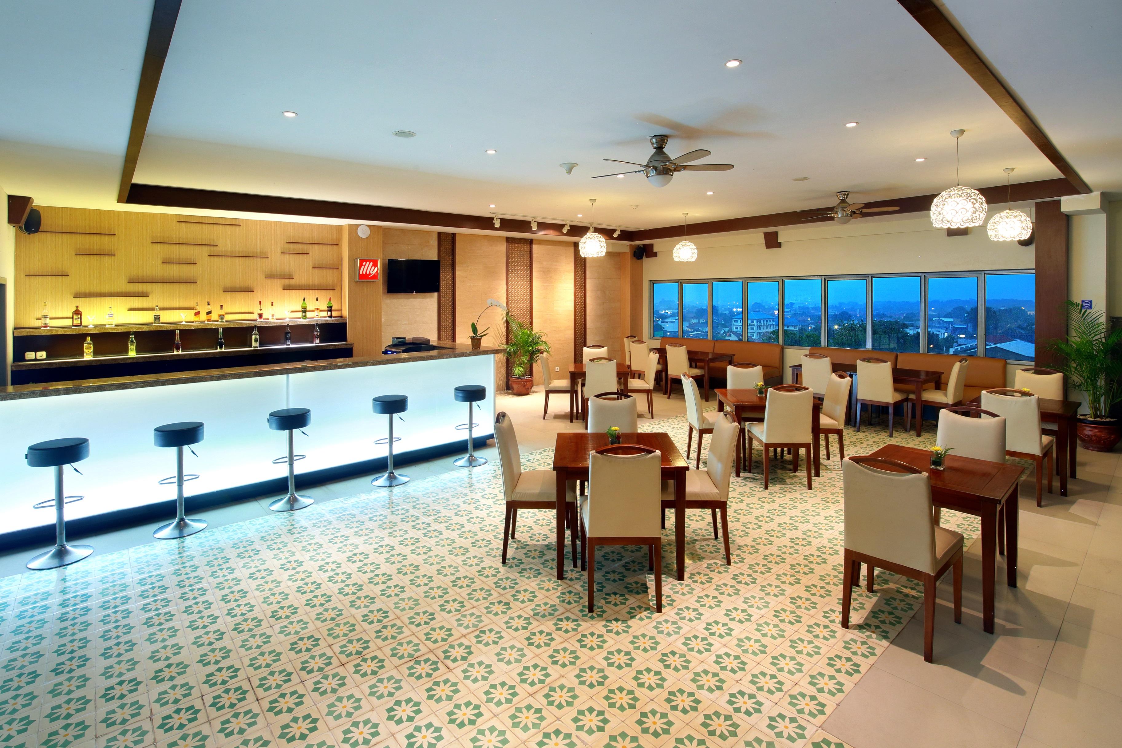 Aston Solo Hotel מראה חיצוני תמונה