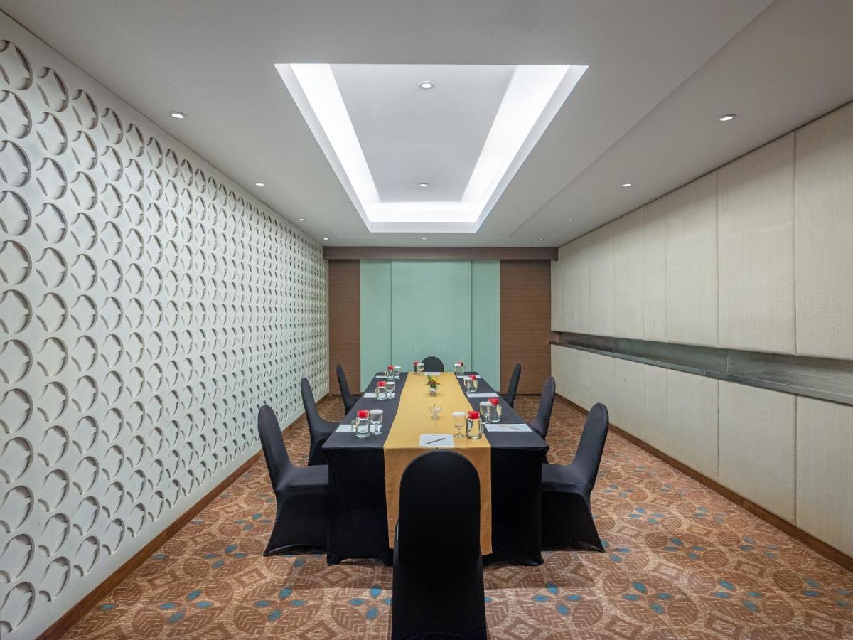 Aston Solo Hotel מראה חיצוני תמונה