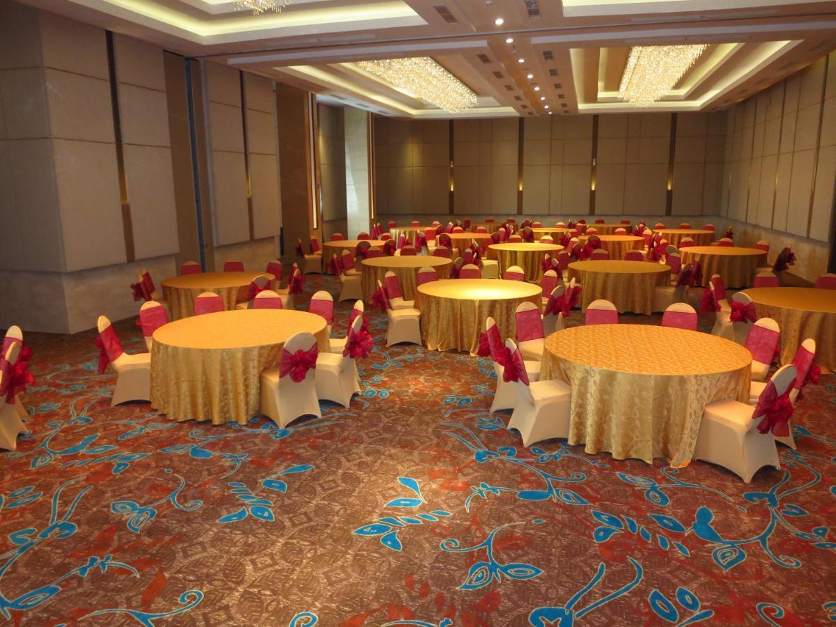 Aston Solo Hotel מראה חיצוני תמונה